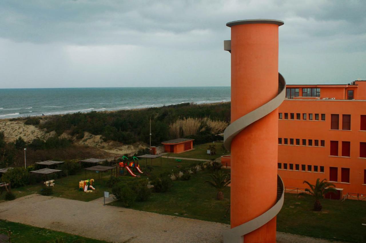 Appartamento Vicino Alla Spiaggia Calambrone Ngoại thất bức ảnh