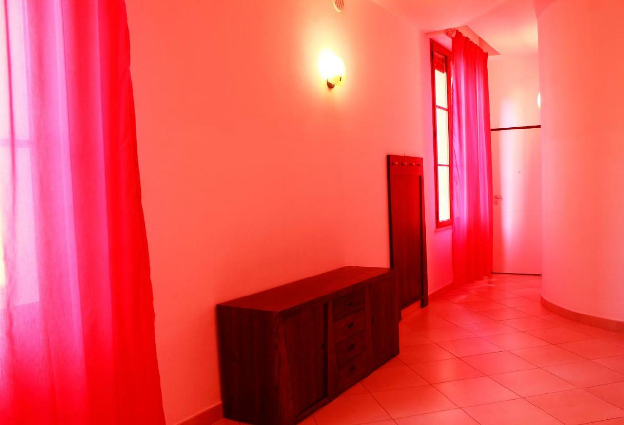Appartamento Vicino Alla Spiaggia Calambrone Ngoại thất bức ảnh