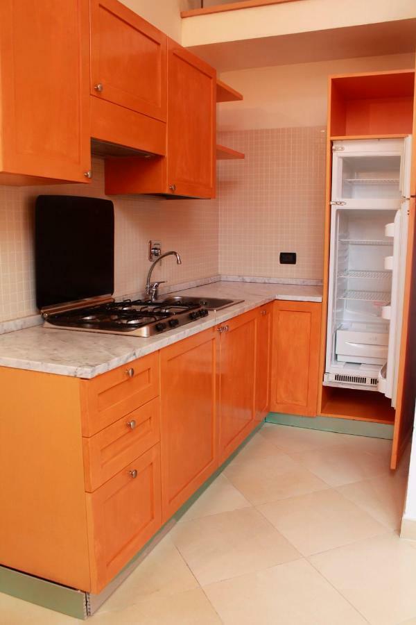Appartamento Vicino Alla Spiaggia Calambrone Ngoại thất bức ảnh