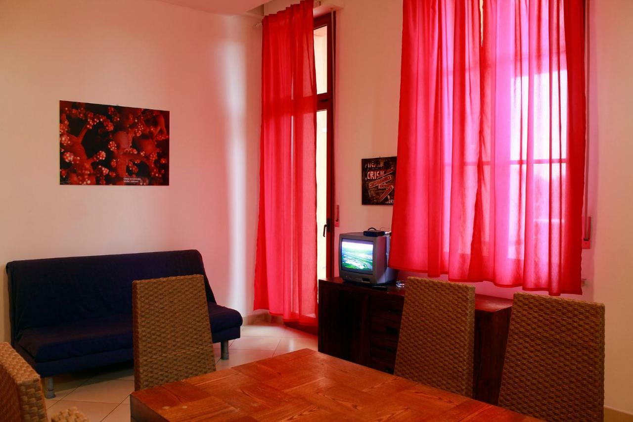 Appartamento Vicino Alla Spiaggia Calambrone Ngoại thất bức ảnh